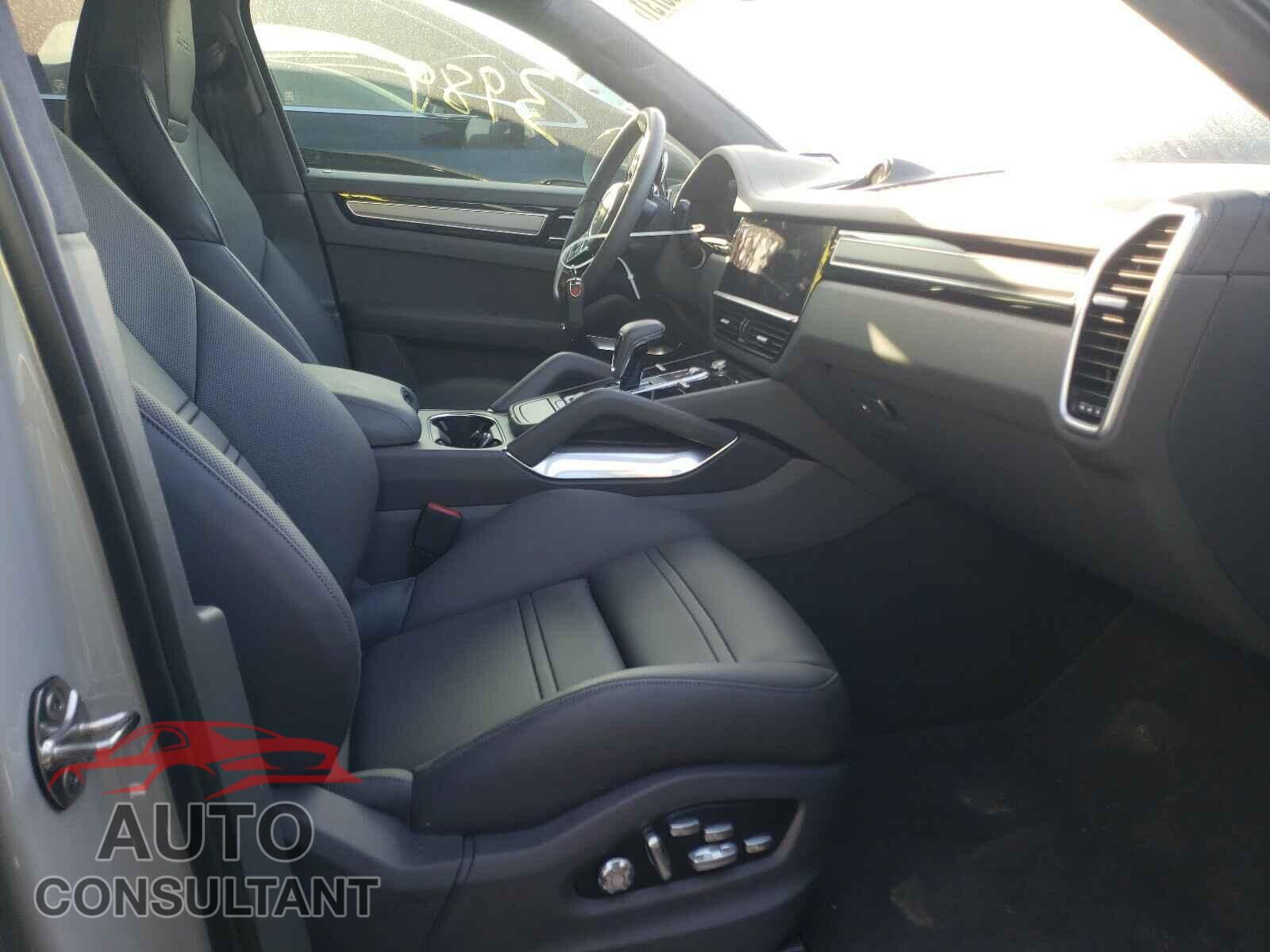 PORSCHE CAYENNE 2020 - WP1BF2AY4LDA65453