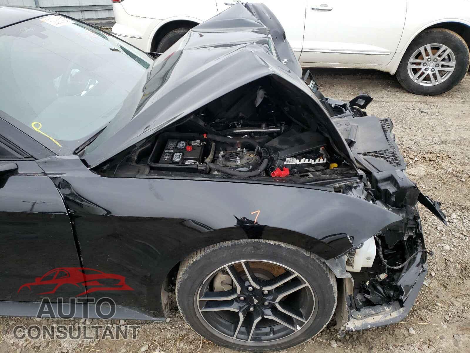 FORD MUSTANG 2018 - 1FA6P8TH9J5121027