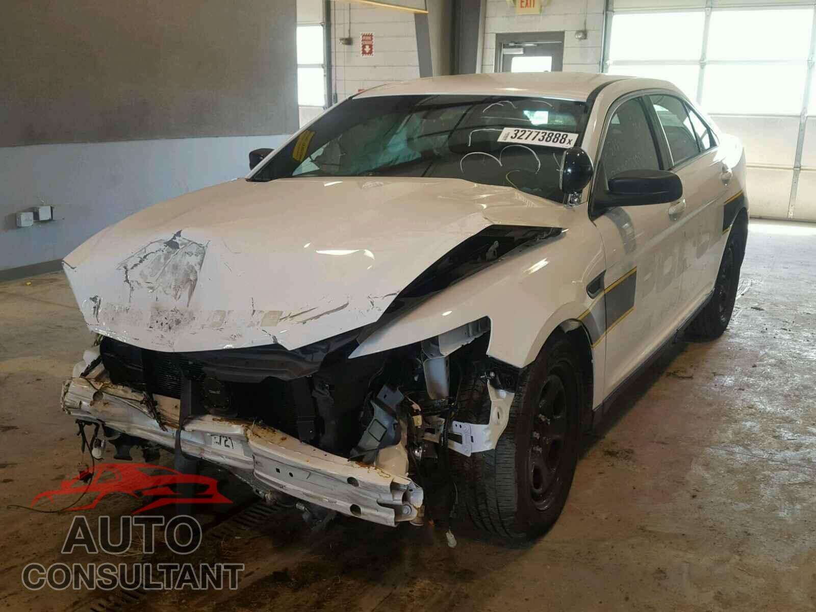 FORD TAURUS 2017 - 1FAHP2MK7HG119100