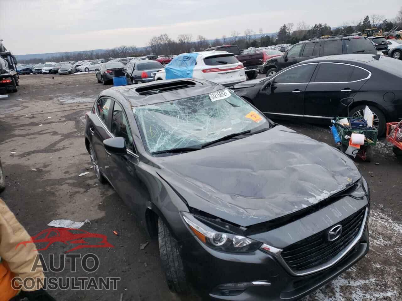 MAZDA 3 2017 - 3MZBN1M31HM142657