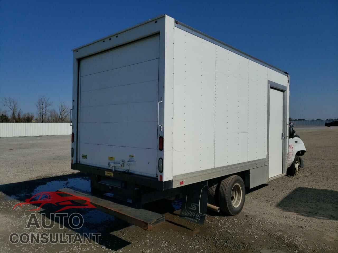 FORD ECONOLINE 2019 - 1FDWE3FS9KDC10187