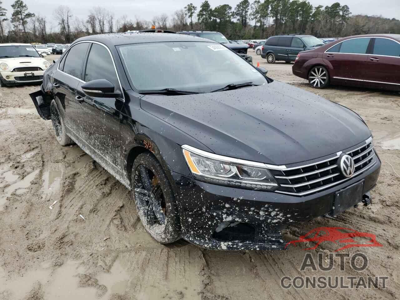 VOLKSWAGEN PASSAT 2017 - 1VWGT7A34HC082412