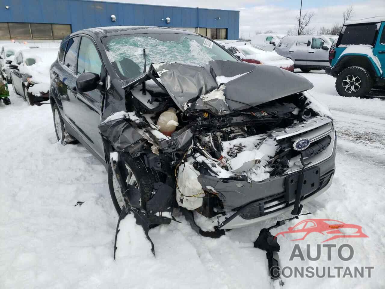 FORD ESCAPE 2017 - 1FMCU0GD4HUC32725