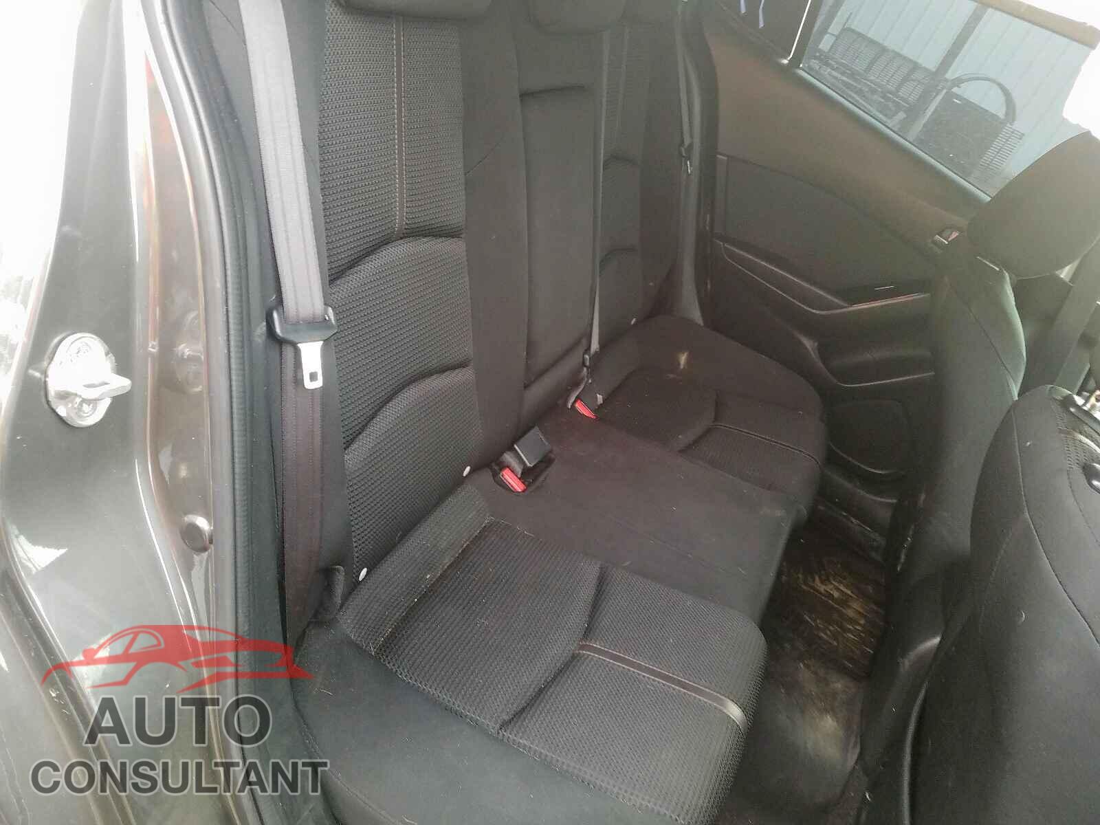 MAZDA 3 2017 - JM1BN1W33H1121340