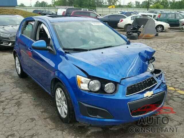 CHEVROLET SONIC 2016 - 1G1JC6SB1G4183577