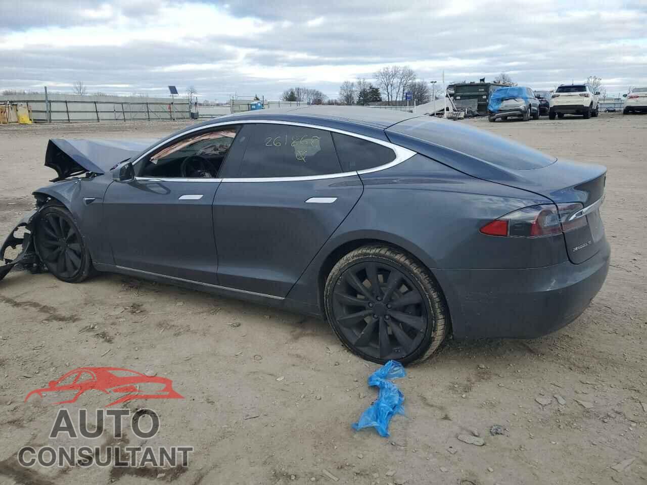 TESLA MODEL S 2018 - 5YJSA1E28JF261868