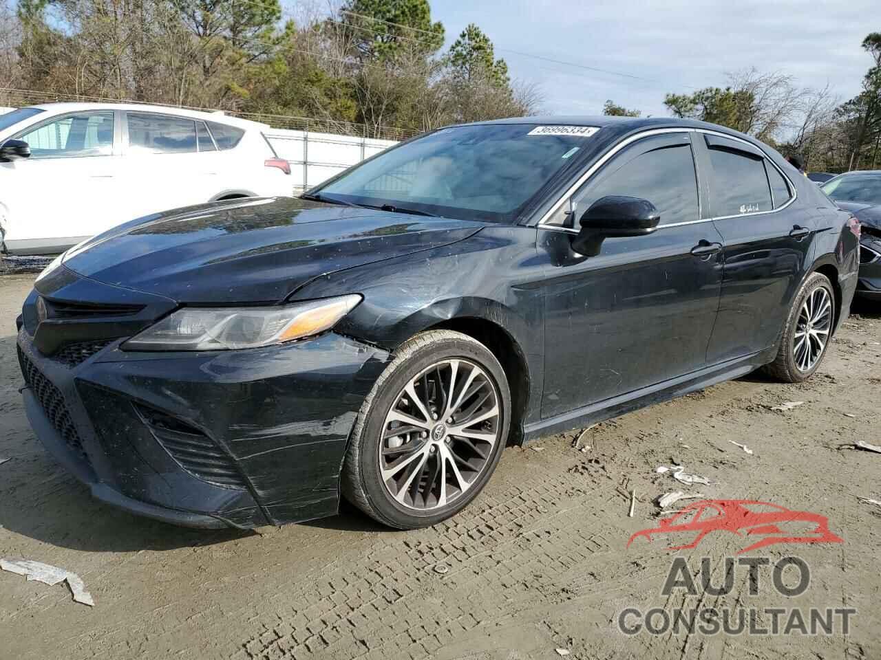 TOYOTA CAMRY 2018 - 4T1B11HK0JU090595