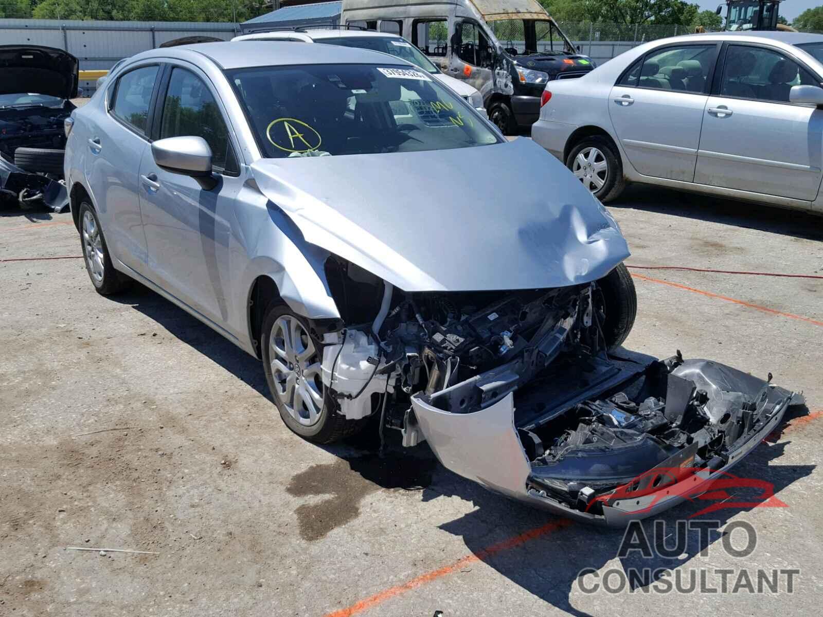 TOYOTA YARIS 2018 - 3MYDLBYV3JY304484