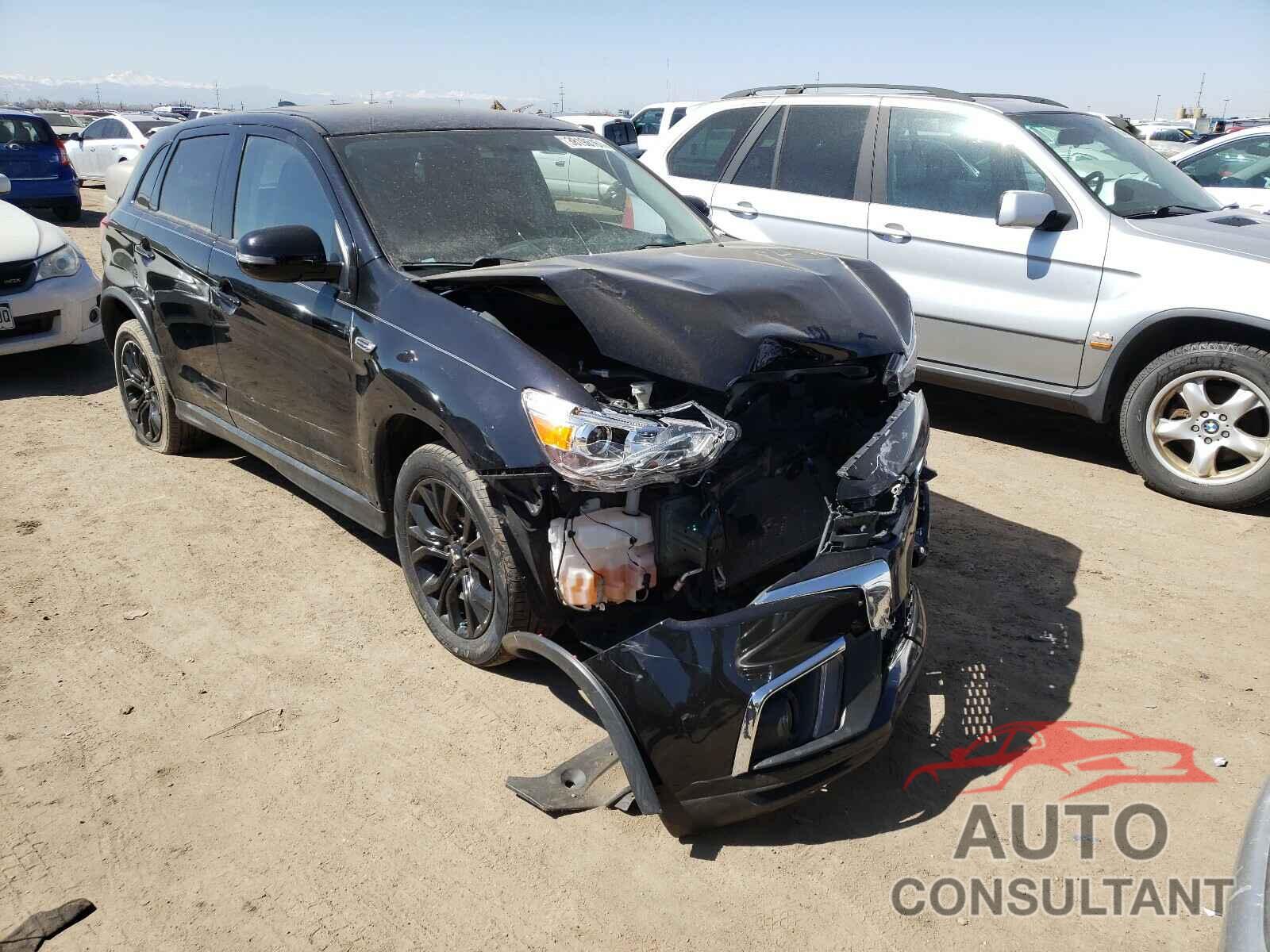 MITSUBISHI OUTLANDER 2018 - JA4AR3AU3JZ023681