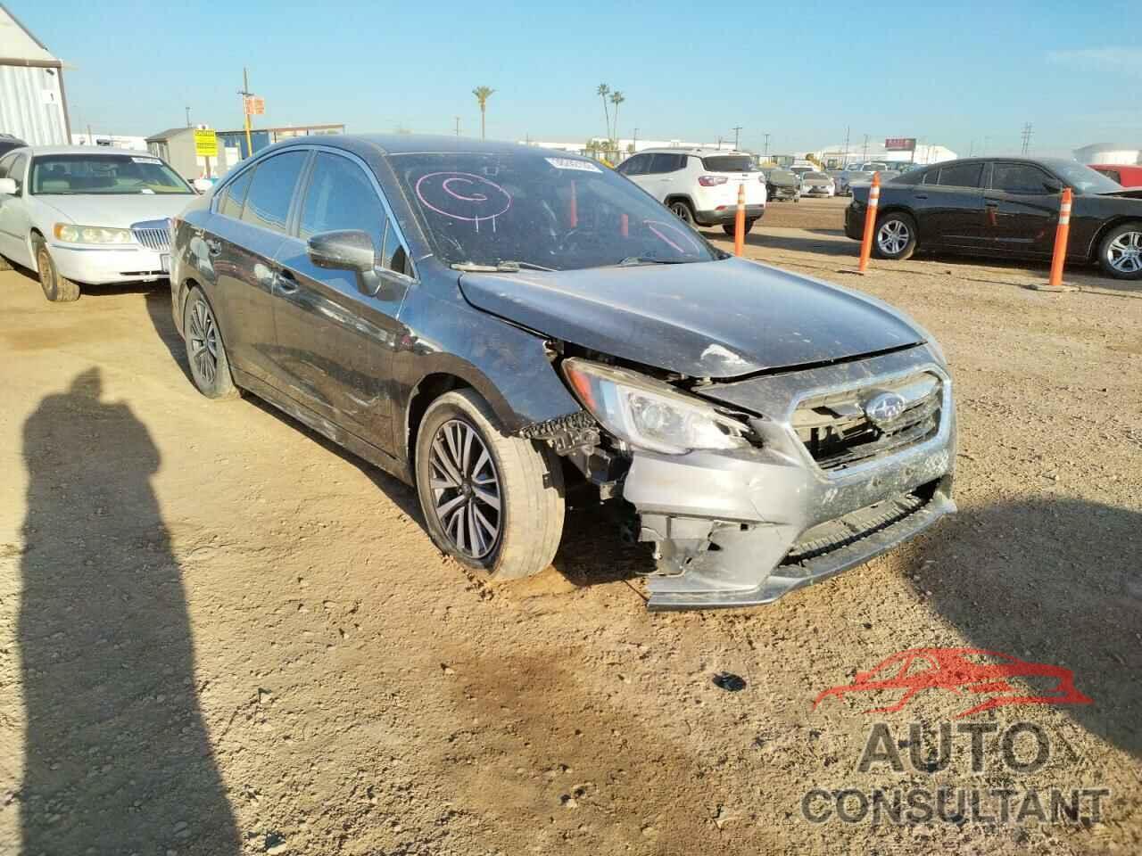 SUBARU LEGACY 2018 - 4S3BNAF62J3028314