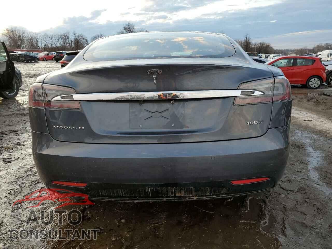 TESLA MODEL S 2017 - 5YJSA1E2XHF223777