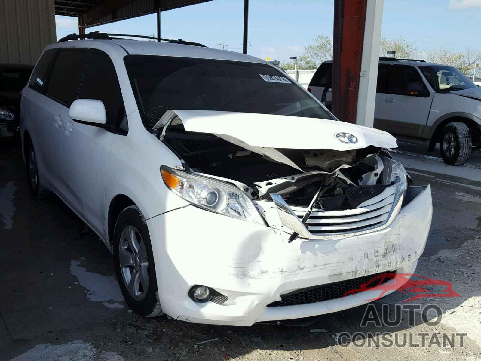 TOYOTA SIENNA 2015 - 5TDKK3DC2FS686198