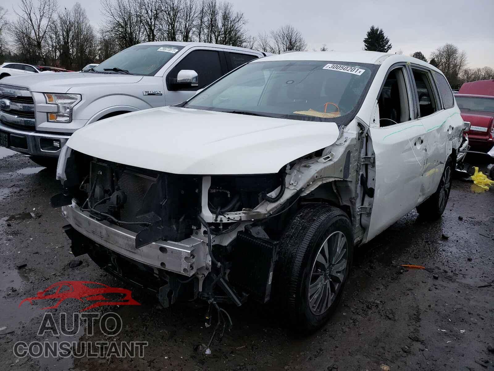 NISSAN PATHFINDER 2017 - 5N1DR2MM2HC675435