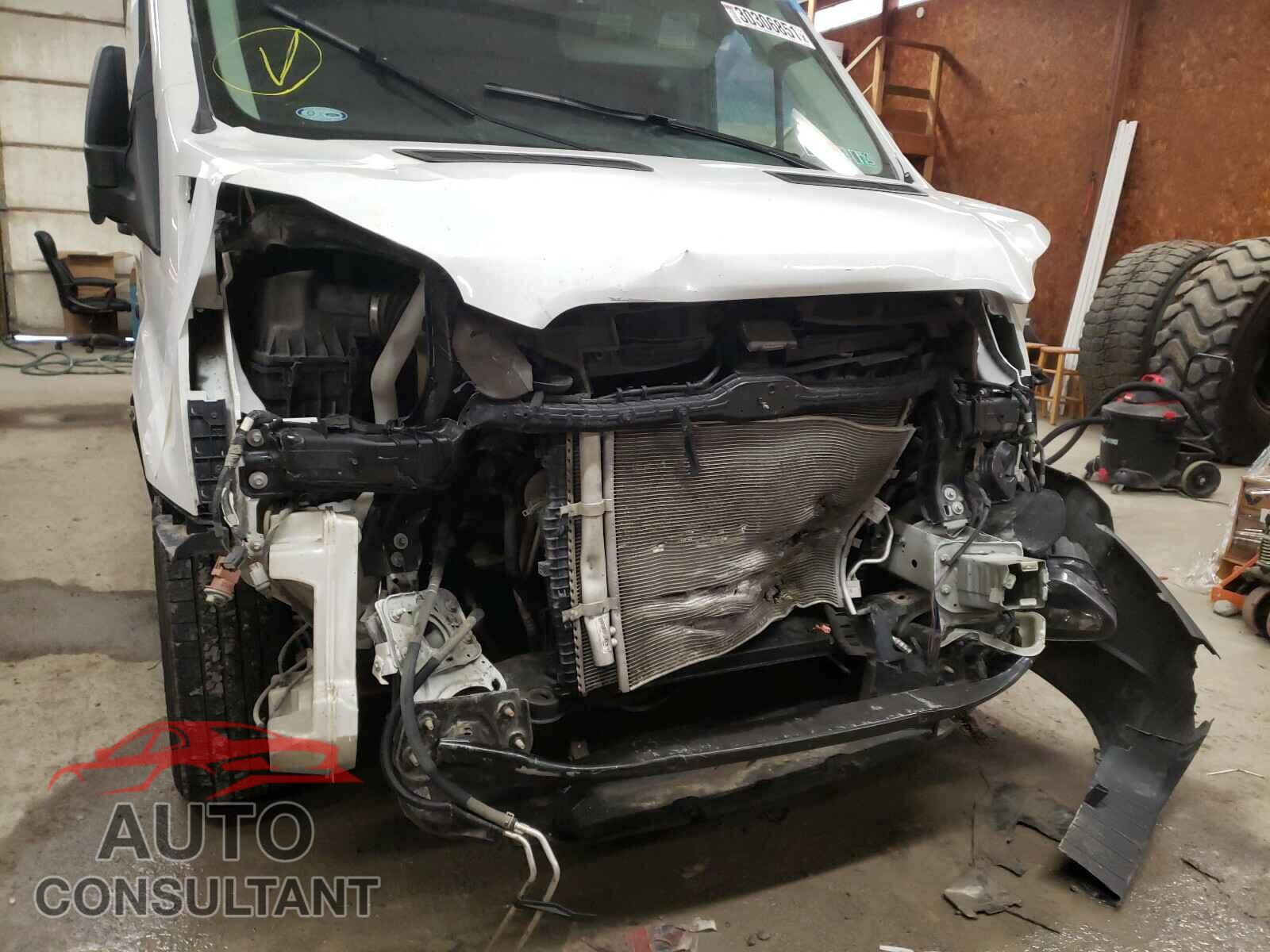 FORD TRANSIT CO 2018 - 1FTYR2CM3JKA94142