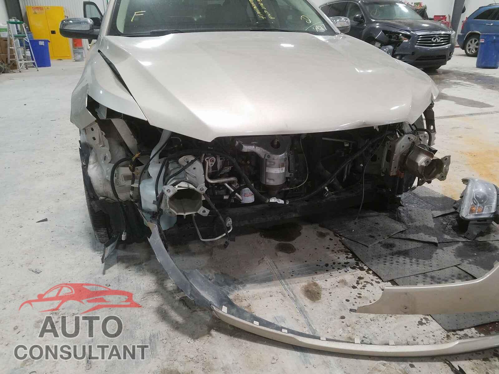 FORD TAURUS 2018 - 1FAHP2F88JG128427