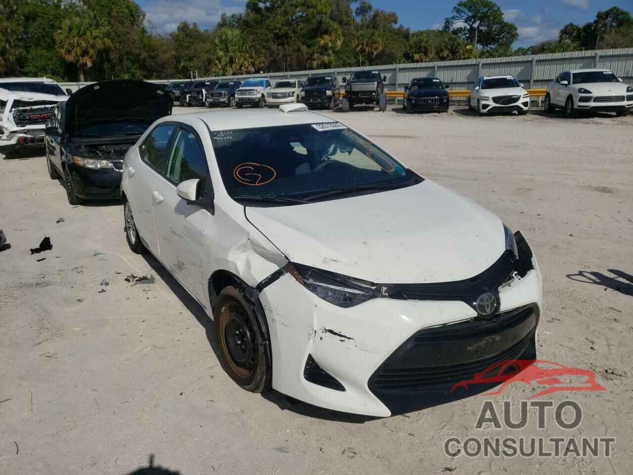 TOYOTA COROLLA 2018 - 5YFBURHE3JP792668