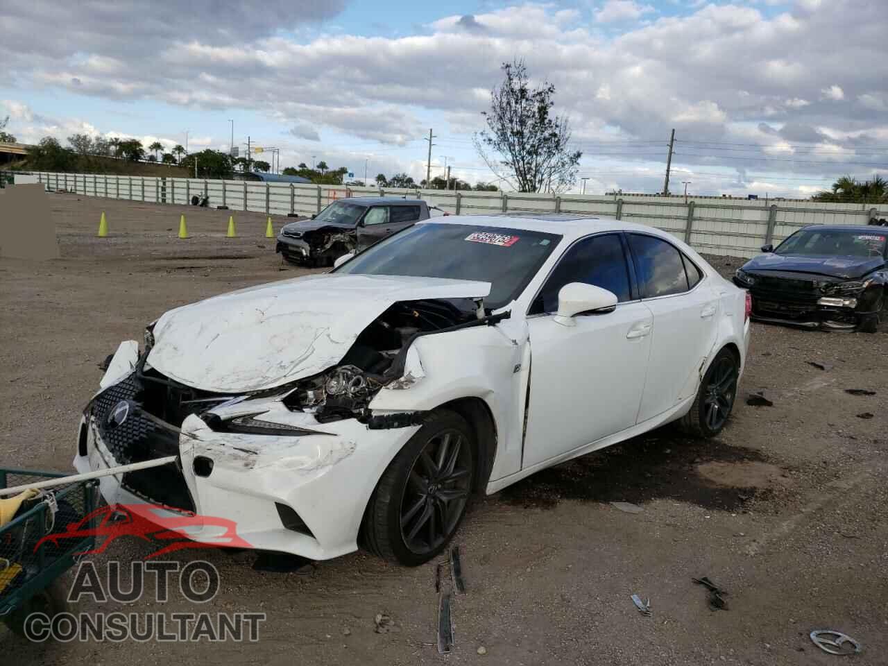 LEXUS IS 2016 - JTHBA1D20G5031798
