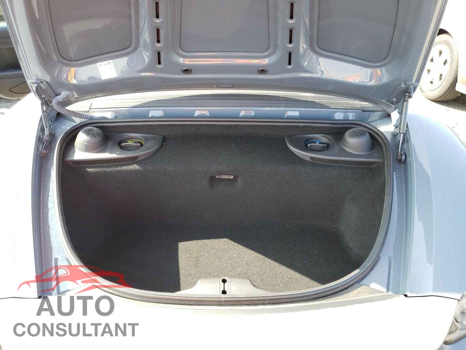 PORSCHE BOXSTER 2018 - WP0CB2A84JS229455