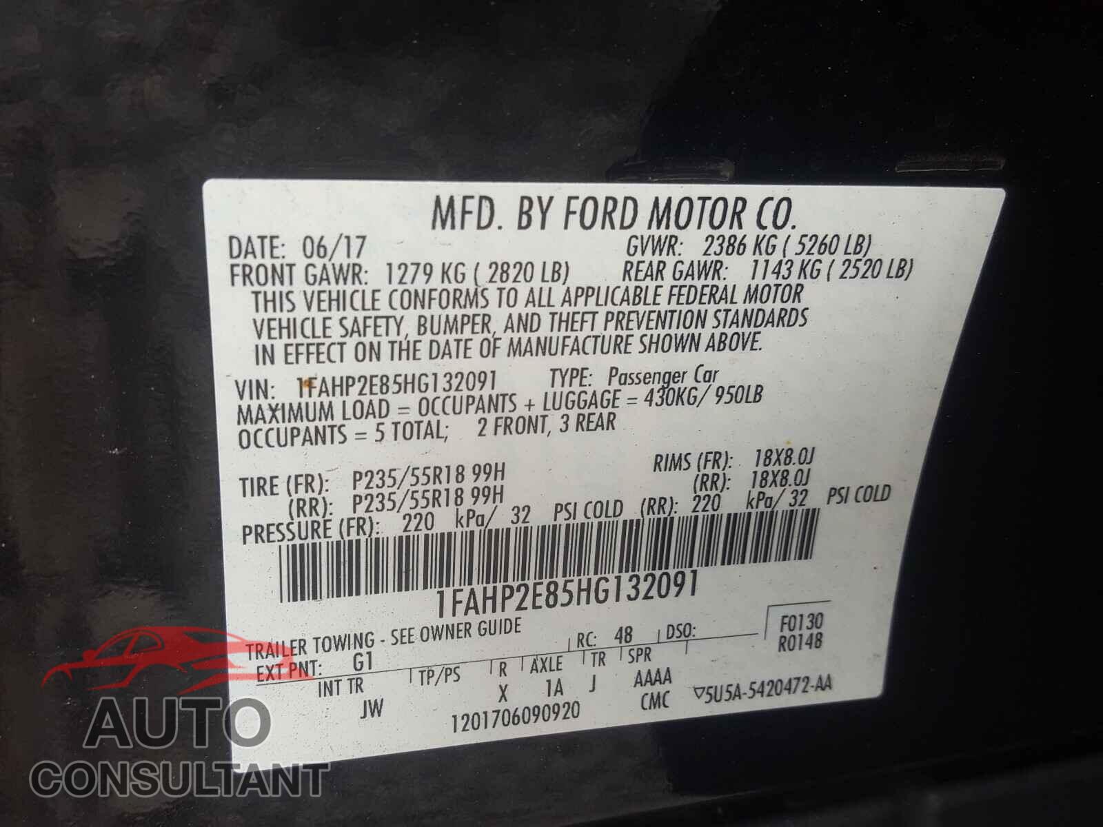 FORD TAURUS 2017 - 1FAHP2E85HG132091