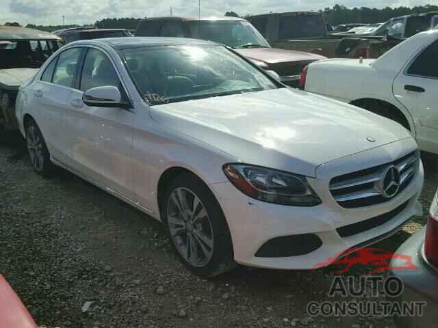 MERCEDES-BENZ C300 2016 - 1VWBA7A31JC026000