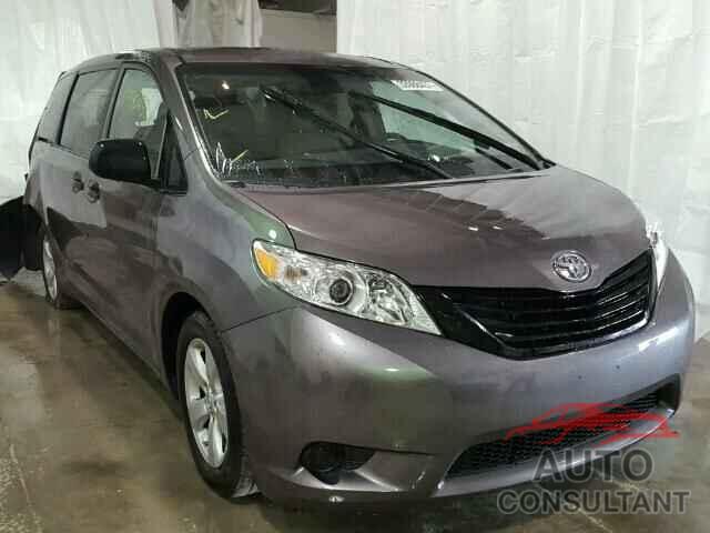 TOYOTA SIENNA 2015 - 5TDZK3DC0FS677370