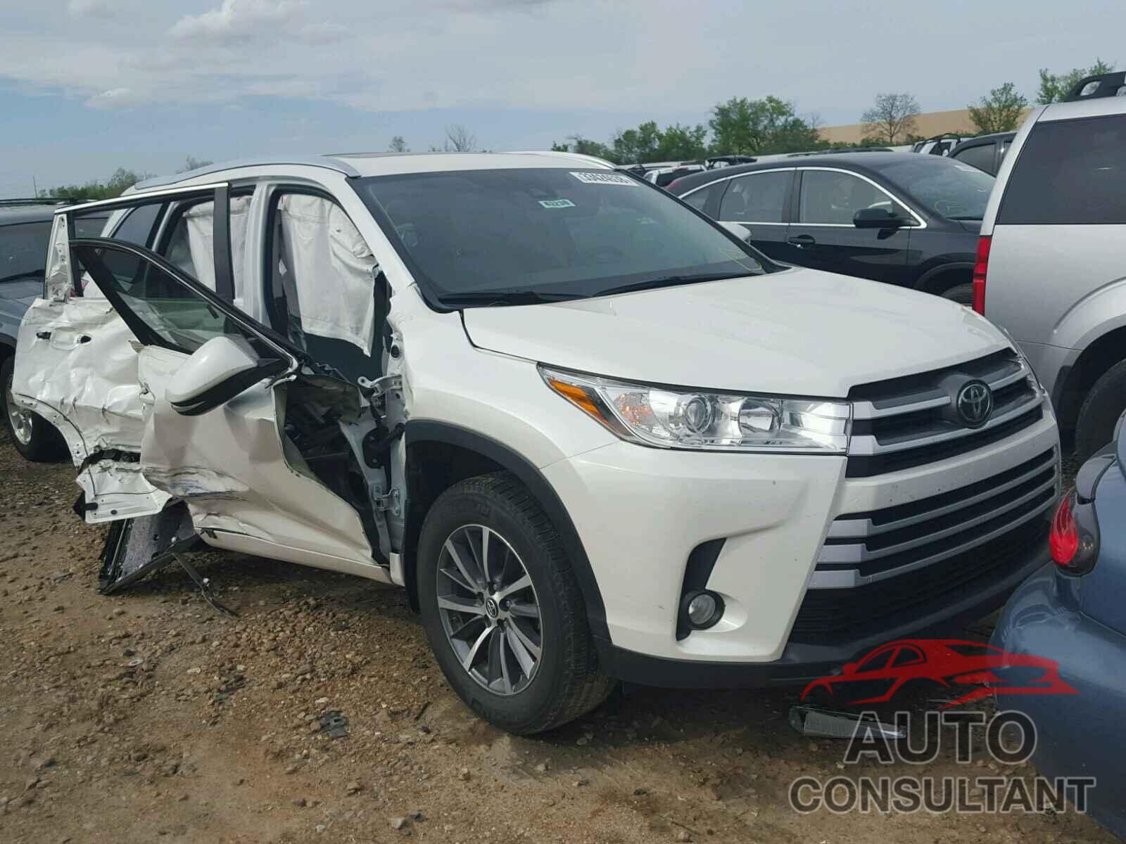 TOYOTA HIGHLANDER 2018 - 5TDKZRFH3JS535242