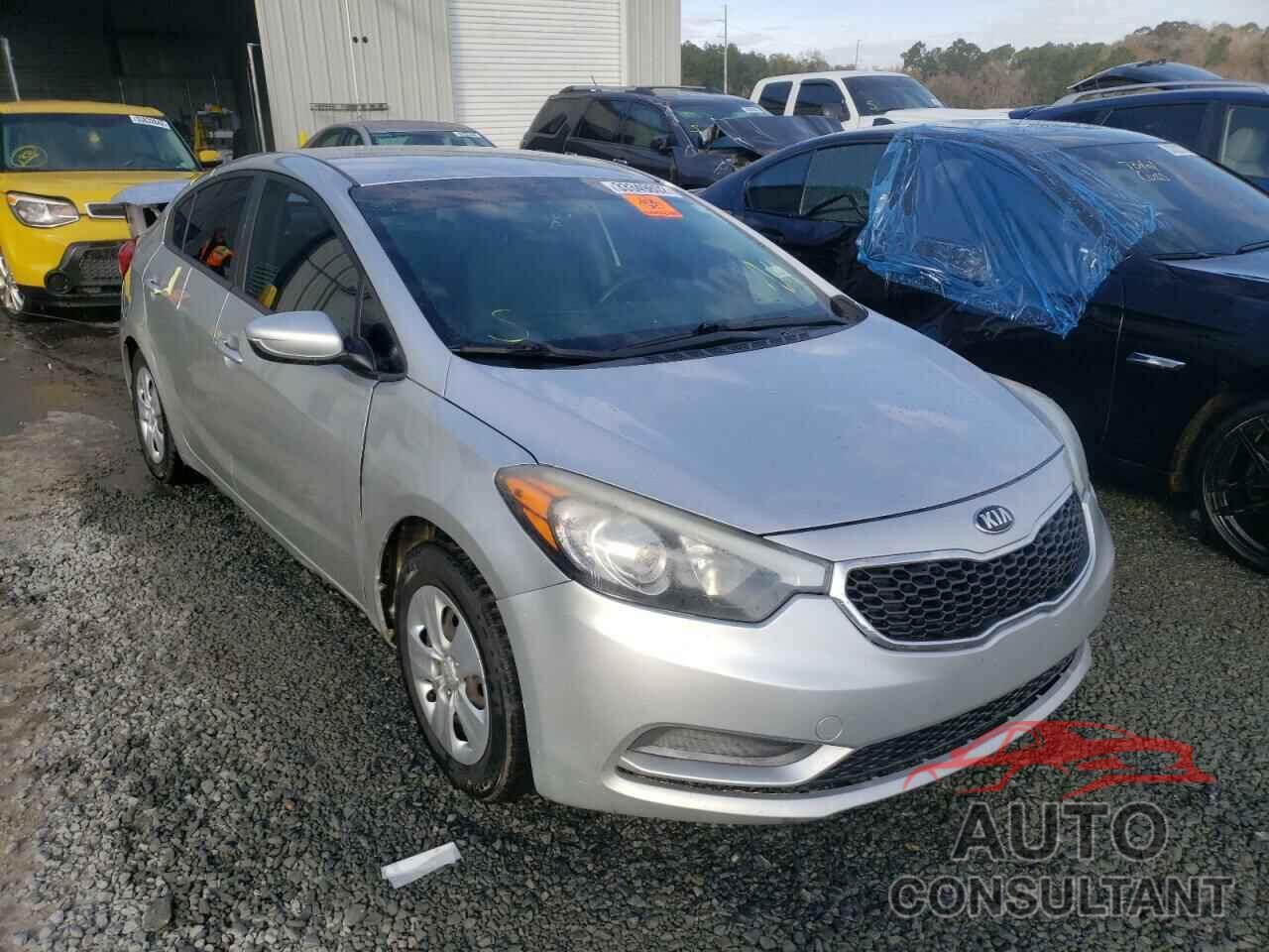 KIA FORTE 2015 - 1VWDT7A32HC075591