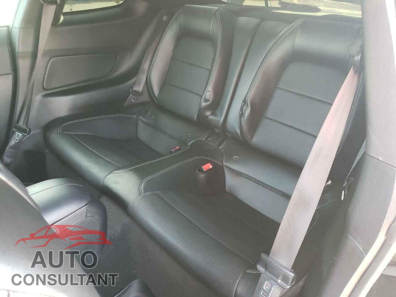 FORD MUSTANG 2018 - 1FA6P8CF0J5122663