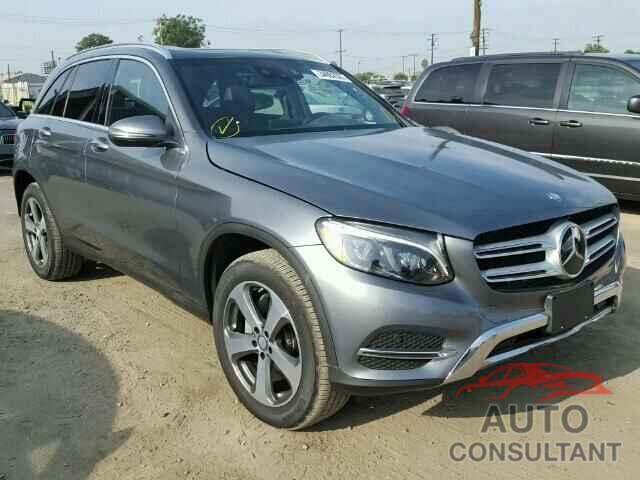 MERCEDES-BENZ GLC300 2017 - WDC0G4JB3HF173212
