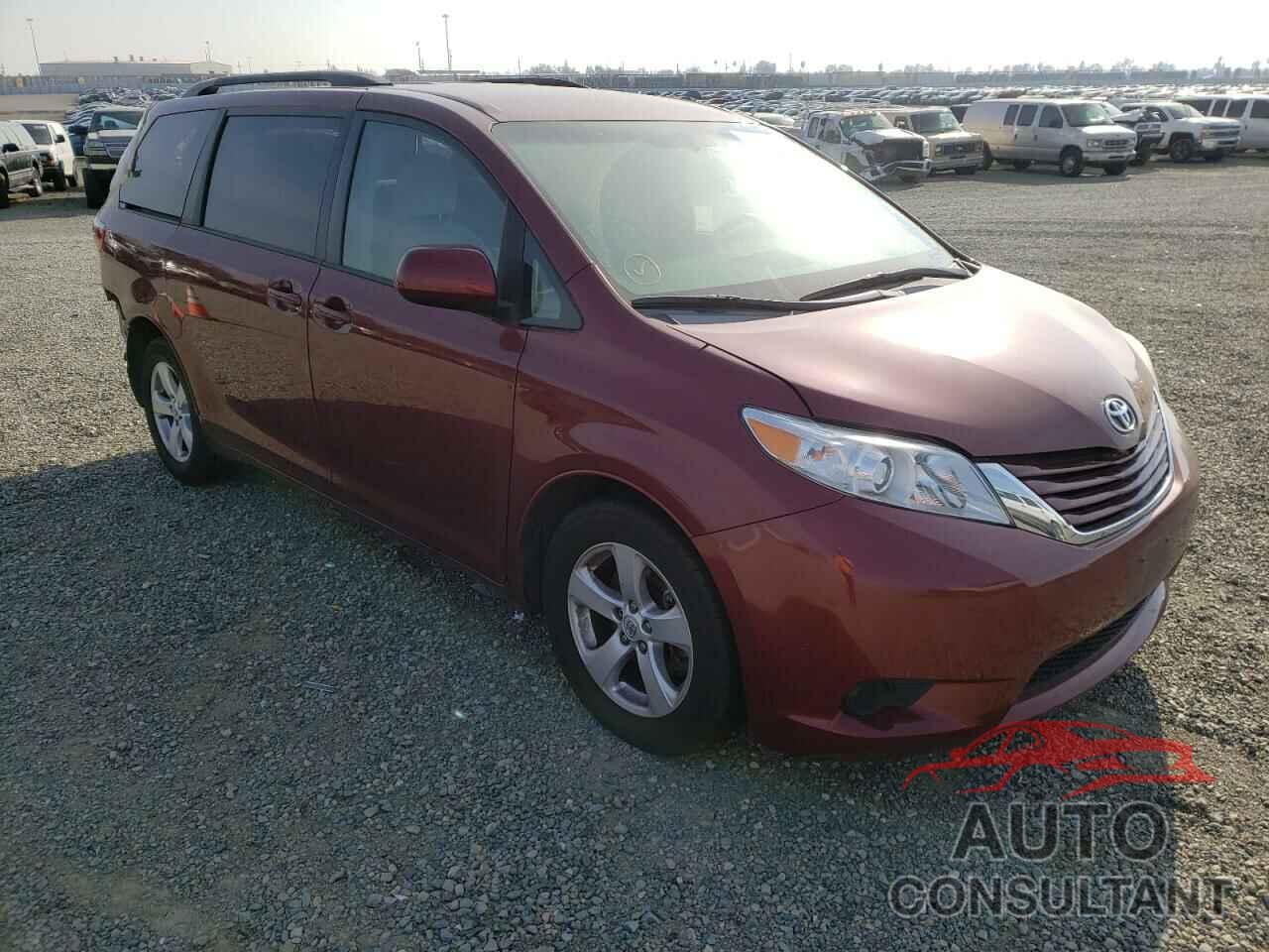 TOYOTA SIENNA 2016 - 5TFCZ5AN7MX268759