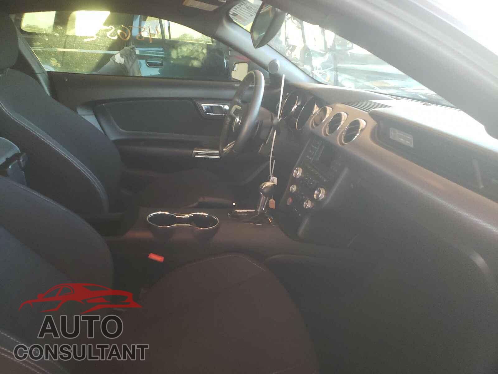 FORD MUSTANG 2017 - 1FA6P8TH9H5259175