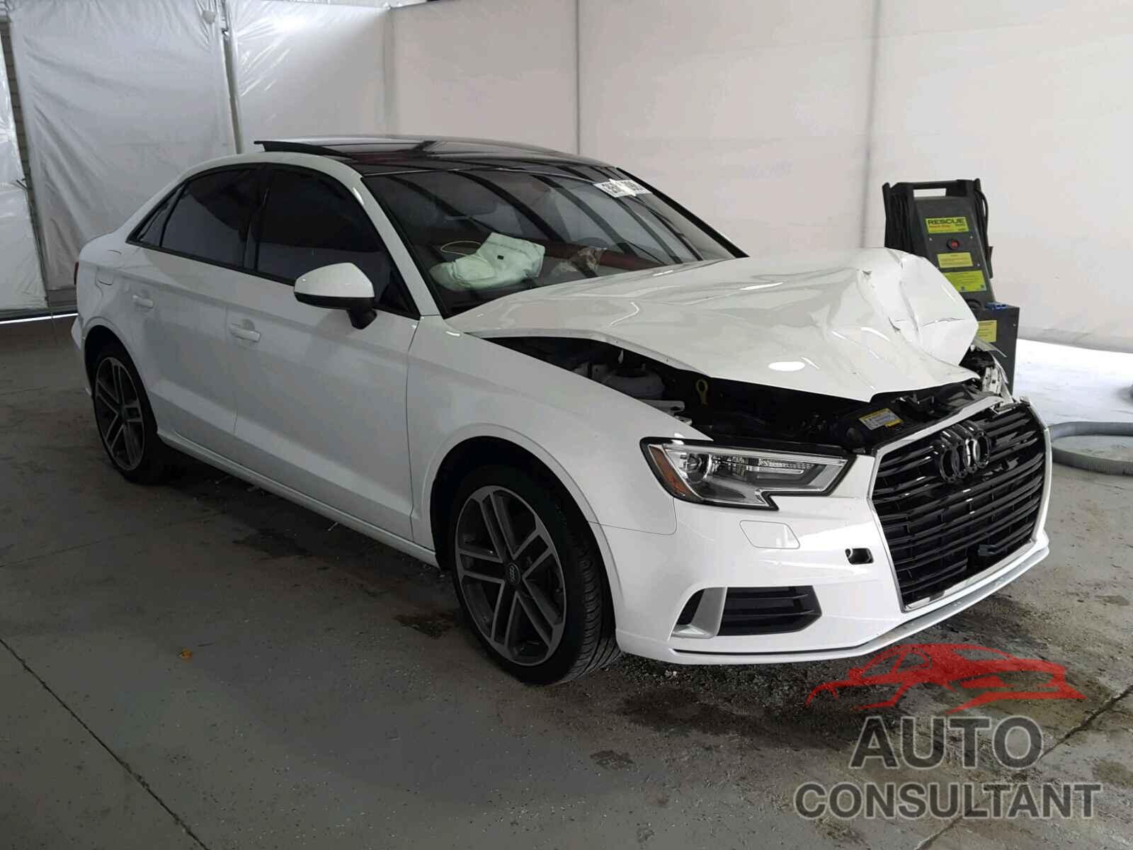 AUDI A3 2017 - WAUAUGFF4H1049623