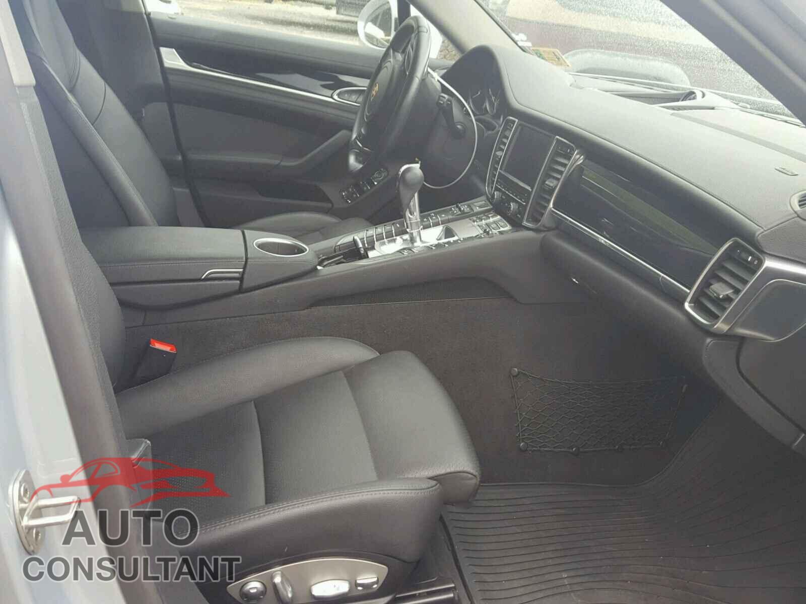 PORSCHE PANAMERA 2015 - WP0AD2A75FL040629