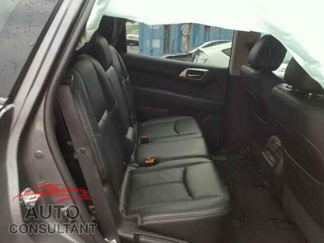 NISSAN PATHFINDER 2016 - 5N1AR2MM2GC656563