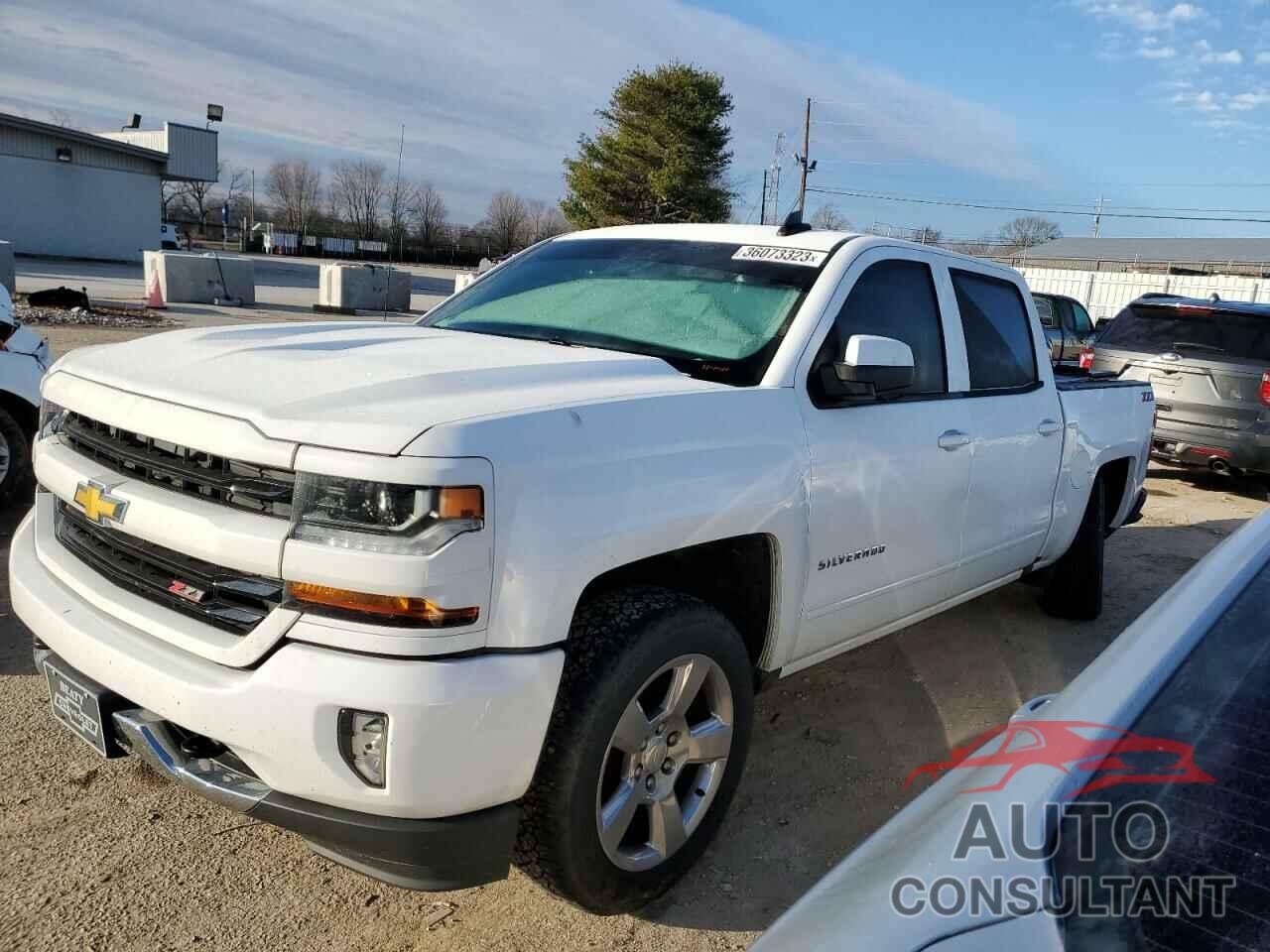 CHEVROLET SILVERADO 2018 - 3GCUKREC1JG110667