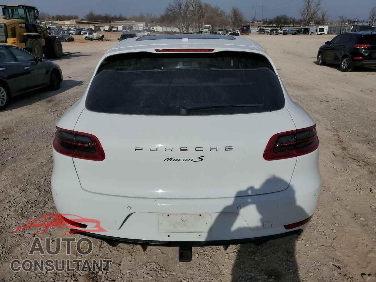 PORSCHE MACAN 2016 - WP1AB2A54GLB52391