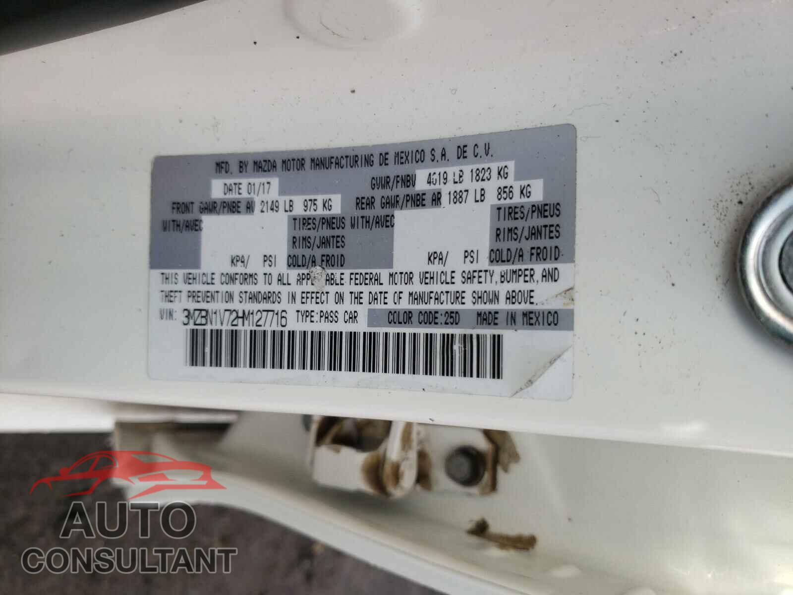 MAZDA 3 2017 - 3MZBN1V72HM127716