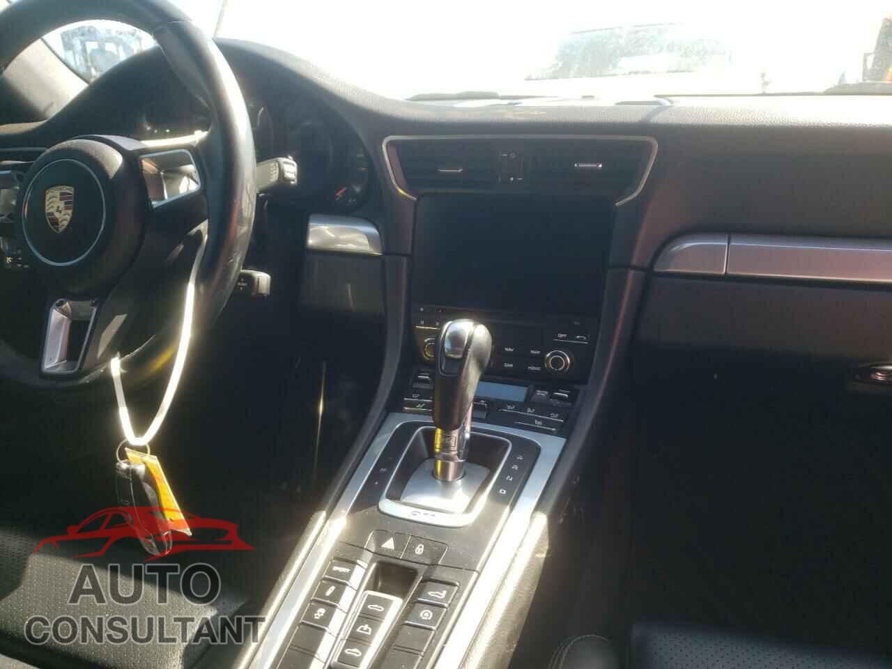 PORSCHE 911 2017 - WP0CA2A94HS141141