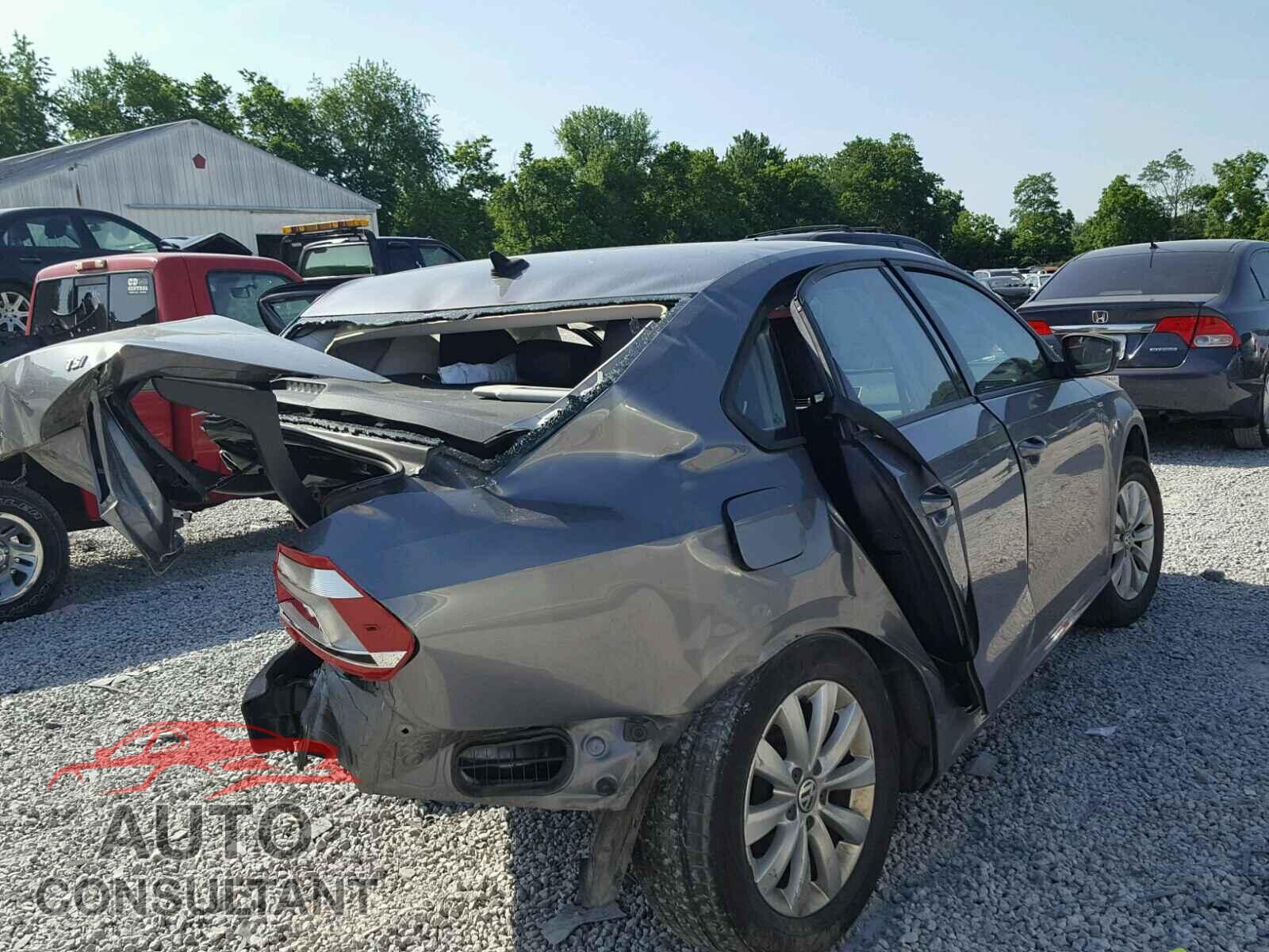 VOLKSWAGEN PASSAT 2015 - 1VWAT7A33FC023645