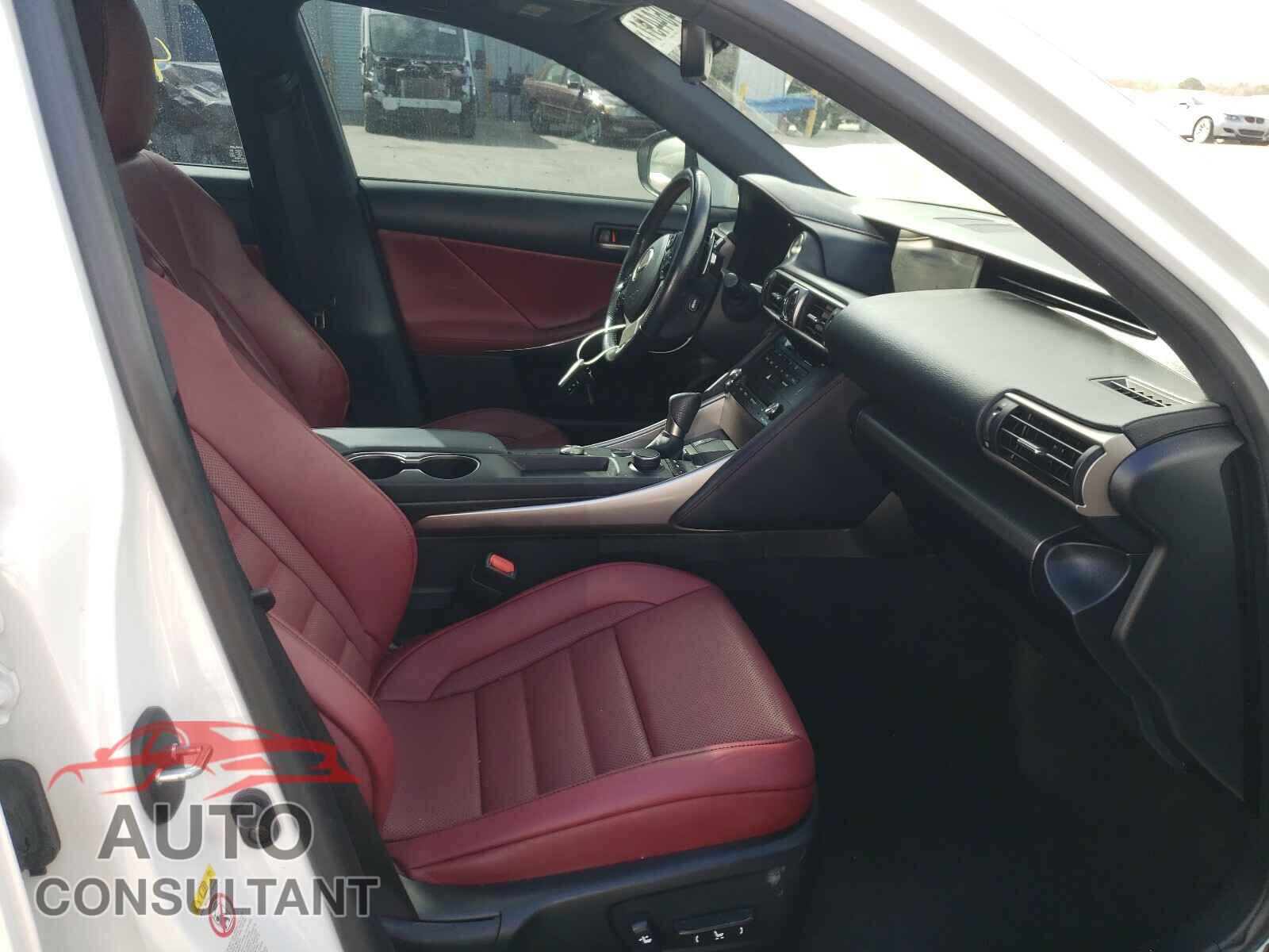 LEXUS IS 2017 - JTHBA1D22H5048314