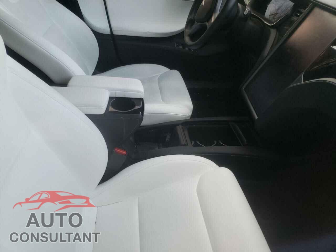 TESLA MODEL S 2020 - 5YJSA1E21LF391462