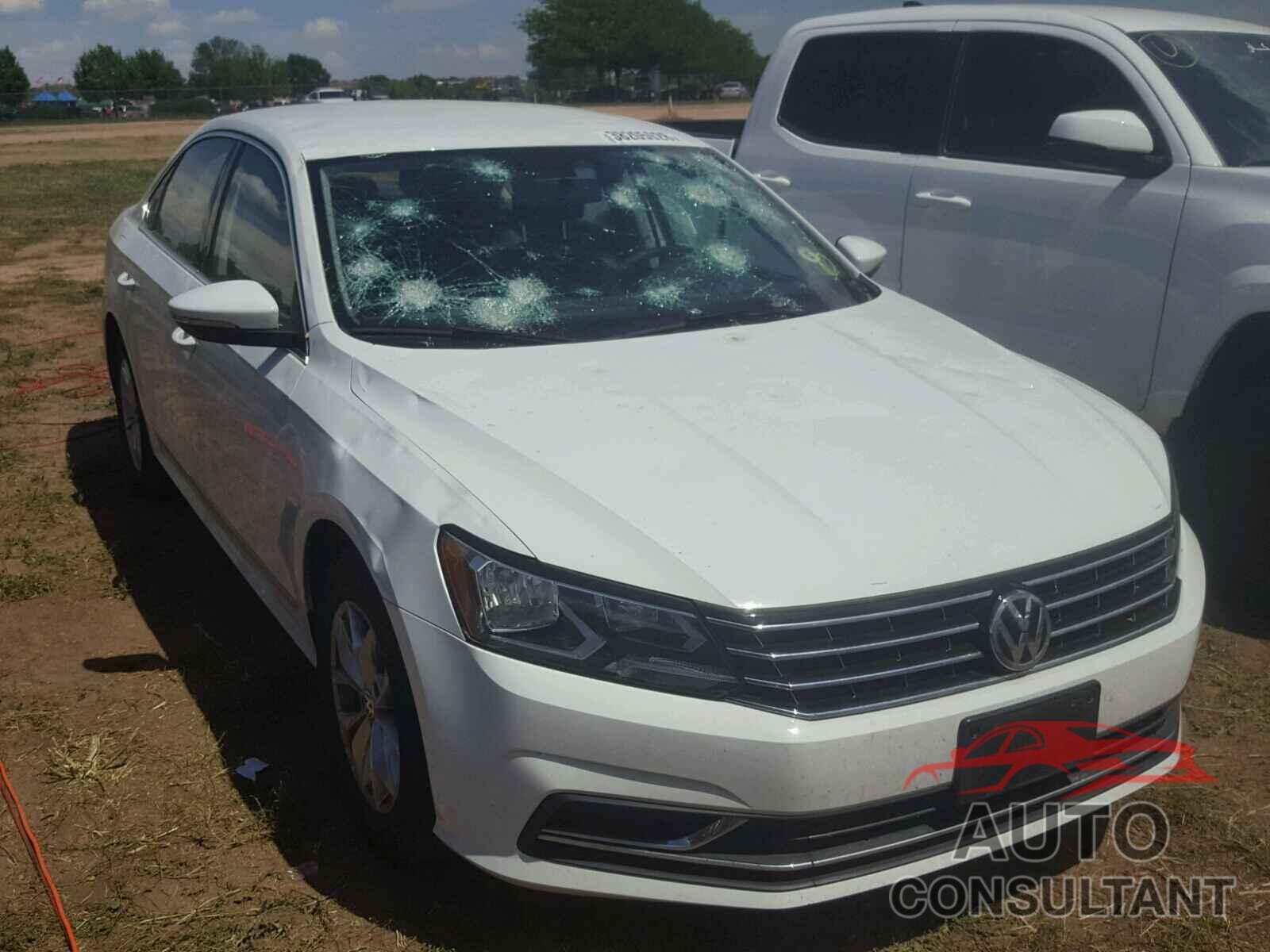 VOLKSWAGEN PASSAT 2017 - 1VWAT7A34HC011362