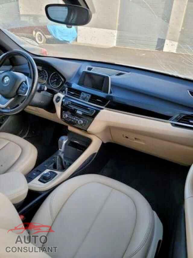 BMW X1 2017 - WBXHT3Z33H4A54122