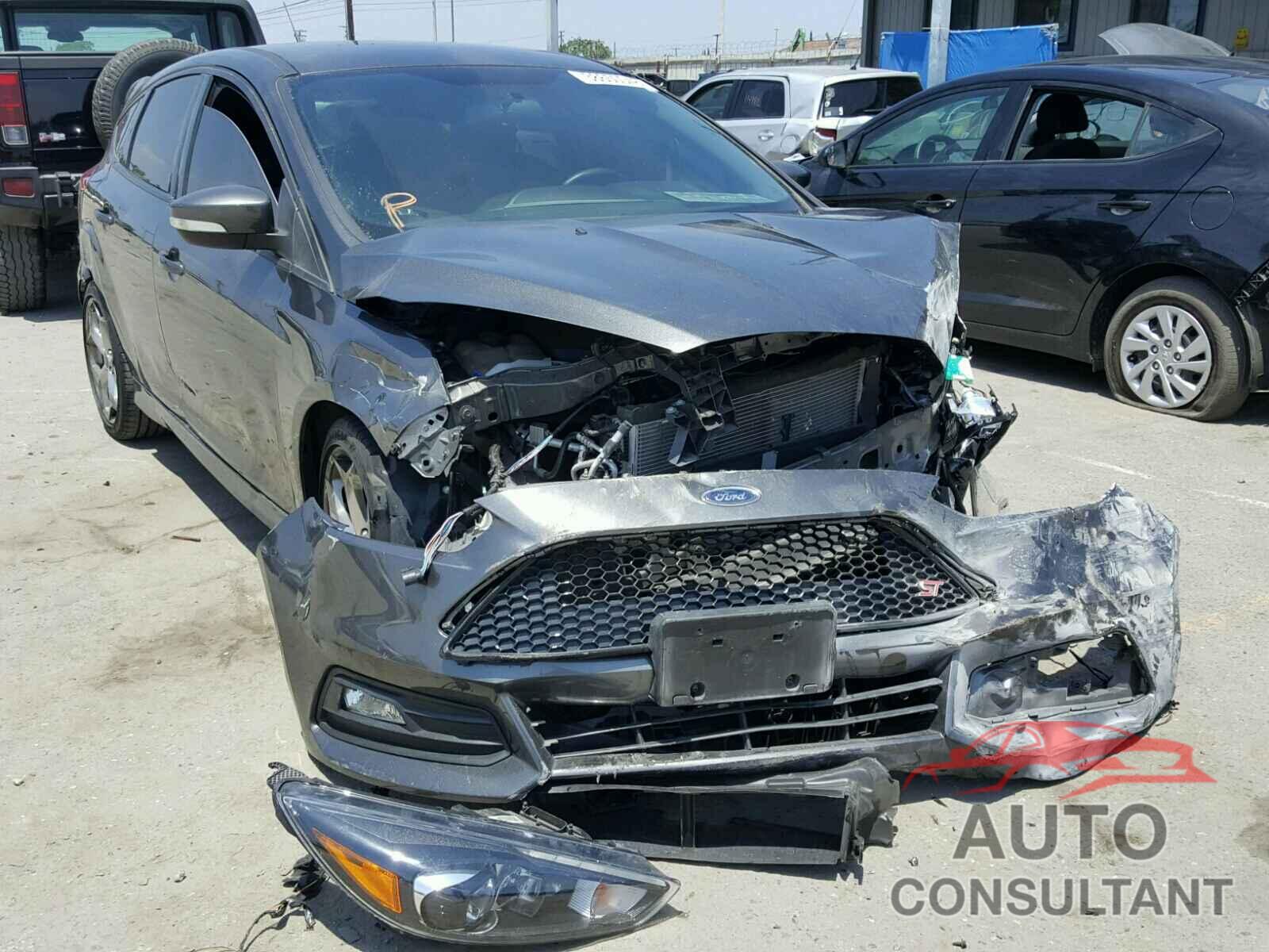FORD FOCUS 2016 - 1FADP3L96GL289294