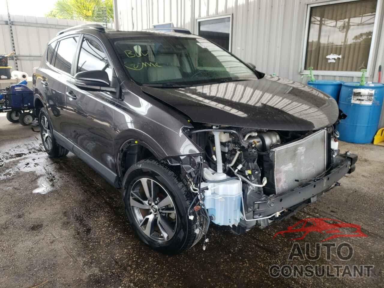 TOYOTA RAV4 2017 - JTMWFREV6HJ116956