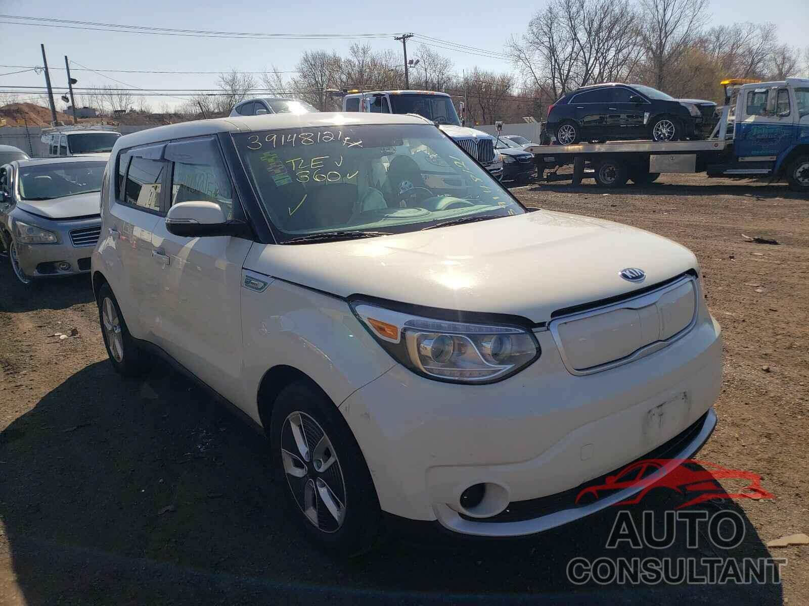 KIA SOUL 2018 - KNDJP3AEXJ7028439