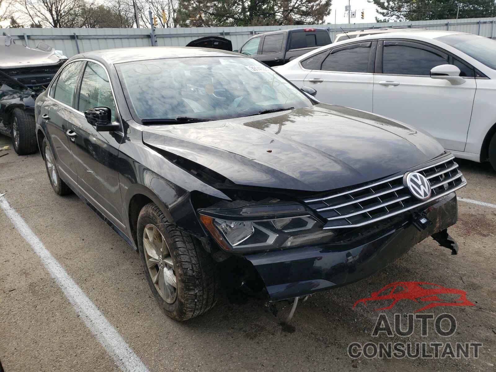 VOLKSWAGEN PASSAT 2017 - 1VWAT7A34HC031224