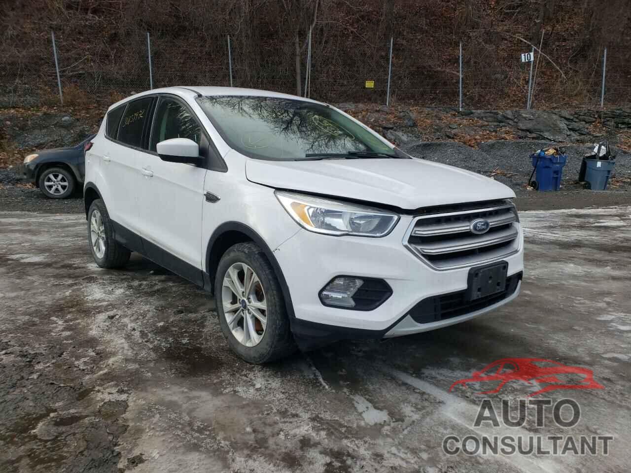 FORD ESCAPE 2017 - 1FMCU9GD2HUD67299