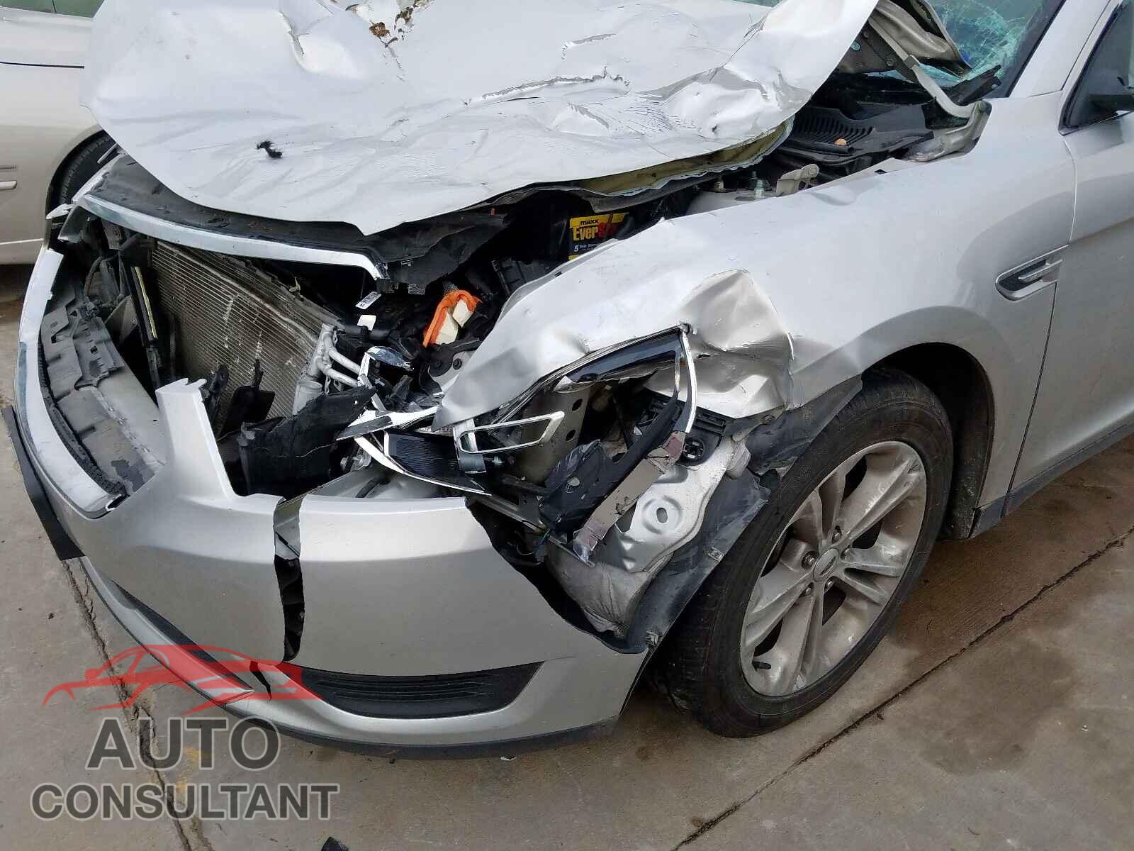 FORD TAURUS 2016 - 4T1BF1FK2HU333130