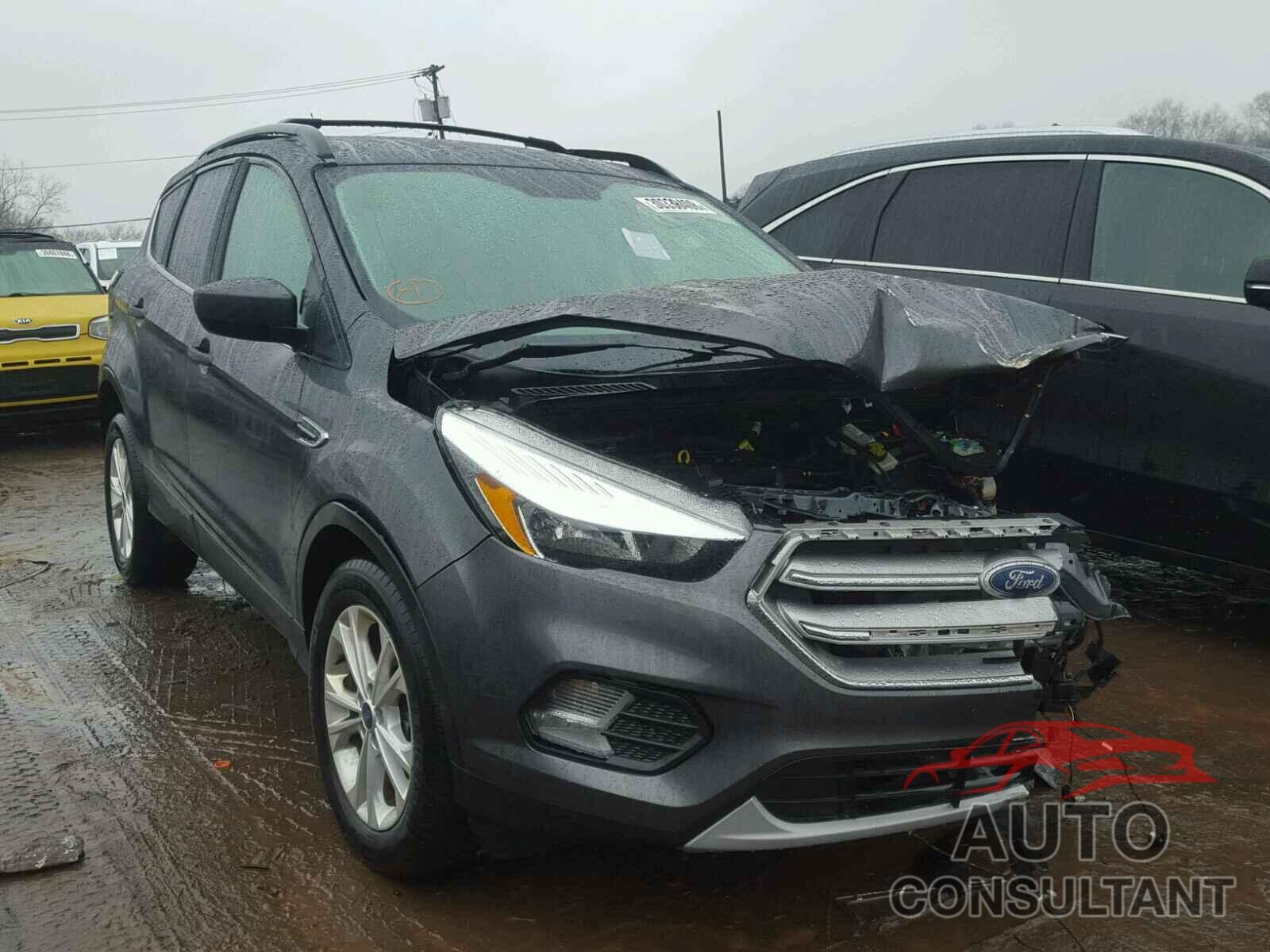 FORD ESCAPE 2017 - 1FMCU9GD8HUC70673